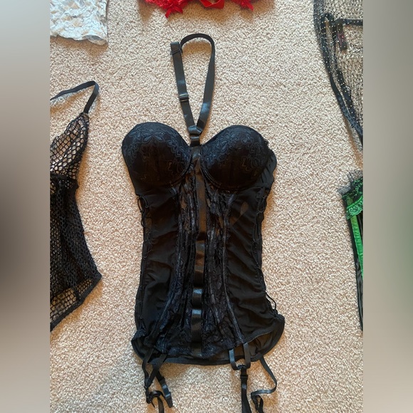 Lingerie bundle 💋 - Picture 4 of 10